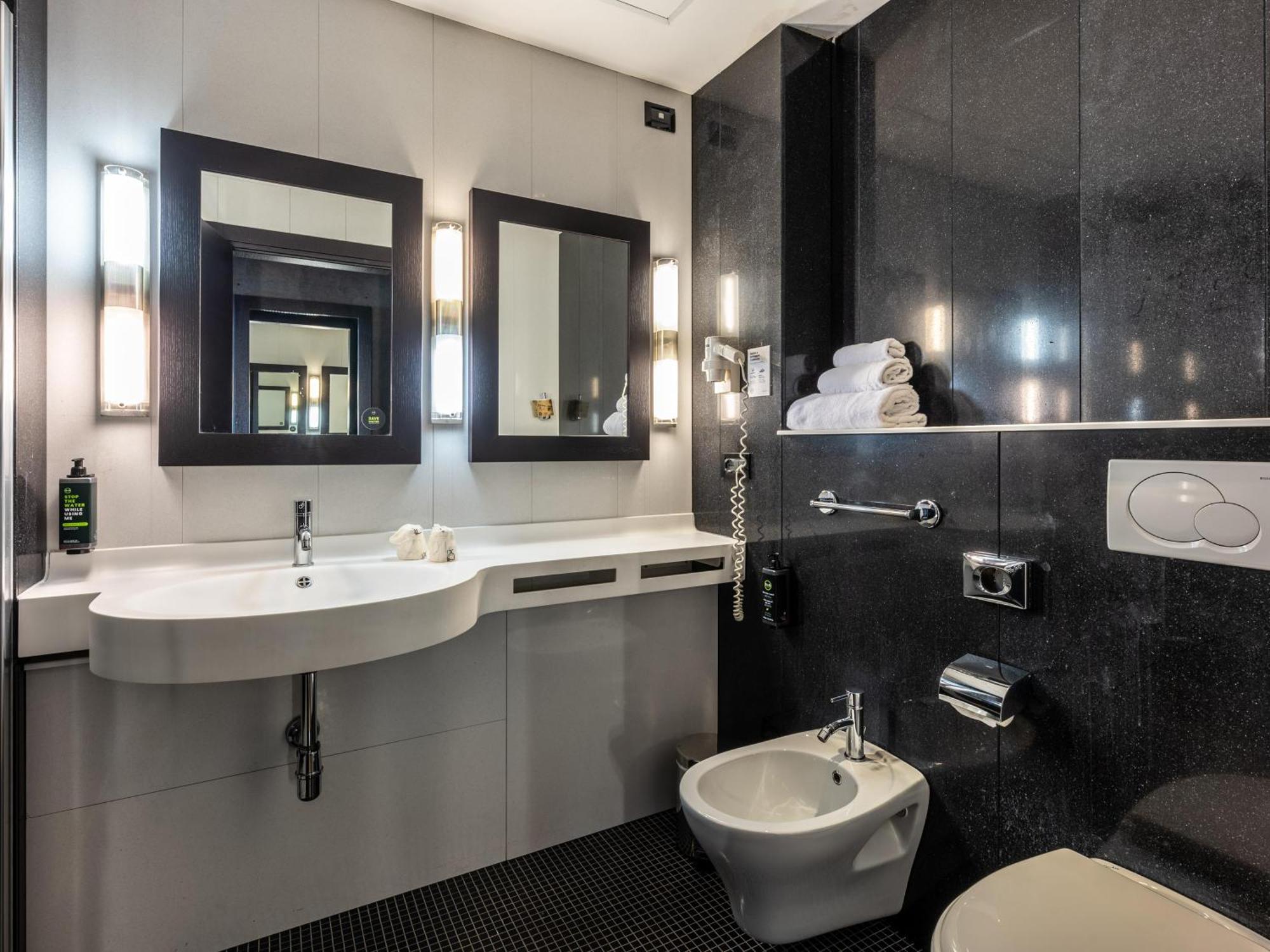 B&B Hotel Borgaro Torinese Luaran gambar